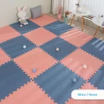 Un Tapis de Sol Épais Bébé à Deux Couleurs pour bébé, bleu et rose.