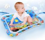 tapis deau bebe fonds marins sensoriel avec enfant
