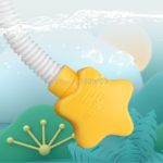 Un Arroseur à Jet d'Eau - Poussin étoilé avec un twist jaune.