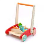 Un Pousseur Bébé - Jeu de Construction en bois avec des blocs colorés.