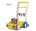 Un jouet en bois Pousseur Trotteur Musical Pliable.