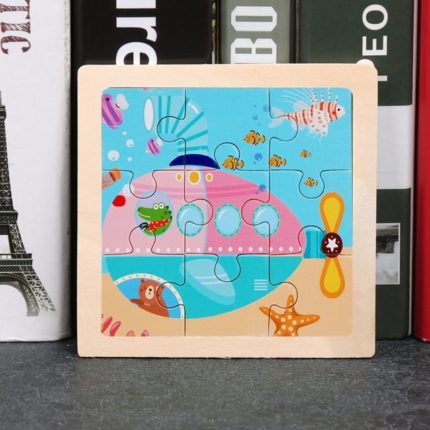 Un Puzzle en Bois Véhicules avec un sous-marin.