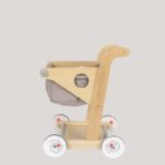 Un trotteur à roulettes et un petit panier - Trotteur Chariot de Marche Bébé - Petit Panier.