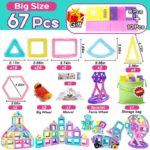 Un ensemble de Jouet de Construction Magnétique Éducatif de différentes formes et tailles.