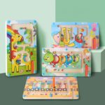 Un ensemble de Labyrinthe Magnétique en Bois - Puzzle Montessori en bois avec différents animaux dessus.
