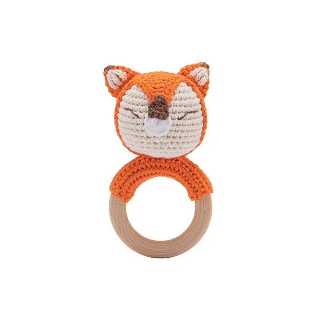 Cette charmante tête de renard orange crochetée attachée à un anneau en bois ressemble aux Anneaux de dentition Animaux – bois et crochet, parfaits pour les petits qui adorent les animaux.