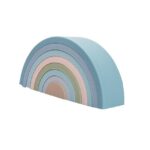 Un ensemble de blocs en demi-cercle de couleur pastel inspirés de Montessori, fabriqués en silicone, formant une forme arc-en-ciel avec des nuances de bleu, vert, rose et beige.